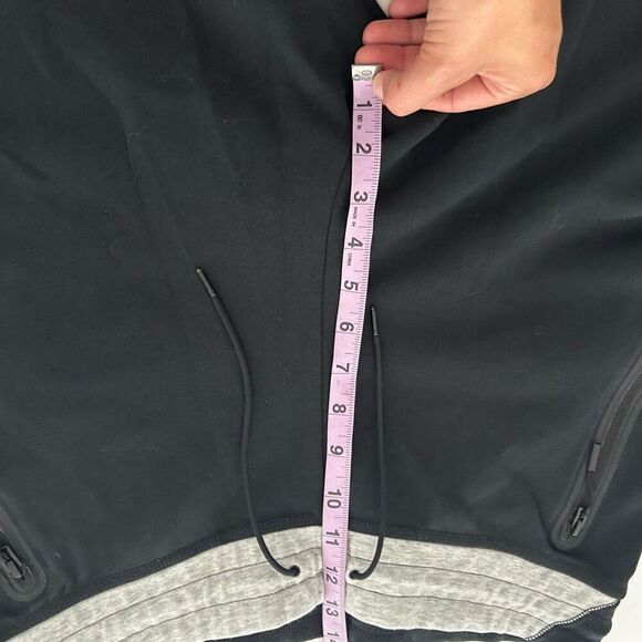 Nike Flat Front Stretch Zip Pocket Pull-On Elastic Waist Capri Pants Black Large - Picture 9 of 10